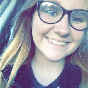 Meet your Posher, Lizabeth